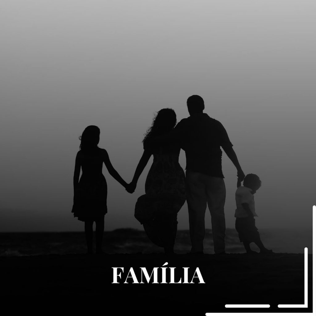família